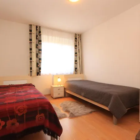 Ahorn Mit Garten In Apartament *